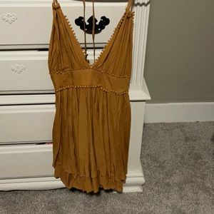 Summer dress. Mustard. Size S